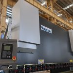 CNC Сүлжээний Холболт автомат цахилгаан гидравлик хэвтээ турбин ган хуудас металл хайчлах, худалдах хэвлэлийн тоормосны машин үнэ нугалахад